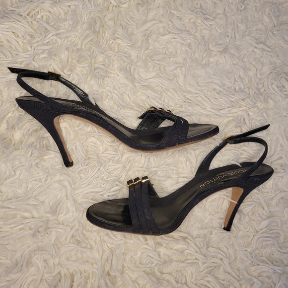 LV Sandals - Picture 5 of 12